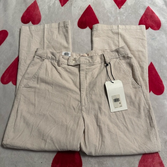 NWT Levi's Math Club High Rise Corduroy Flare Pants in Cream - Picture 6 of 15